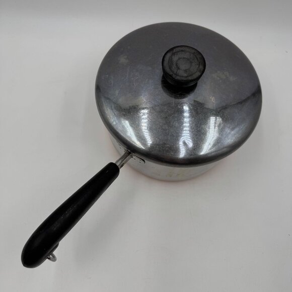 Revere Ware Vintage Stainless Copper Bottom 2-Quart Sauce Pan - Picture 2 of 8